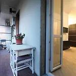 Eri-kasa * Milan